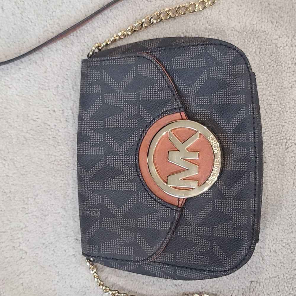 Michael Kors Signature Small Crossbody Bag